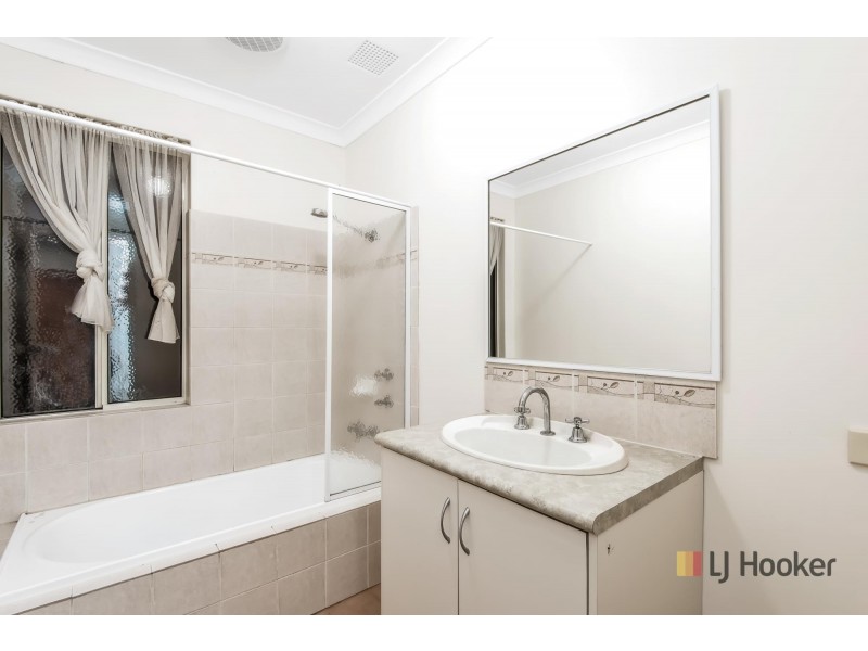 15 Birkett Circle, Ellenbrook WA 6069