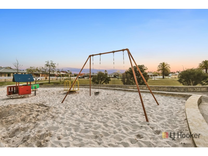 15 Birkett Circle, Ellenbrook WA 6069