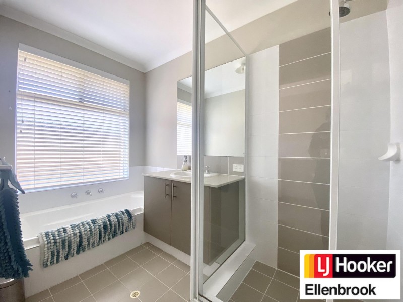 20 Teliqua Corner, Dayton WA 6055