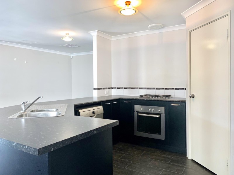 6 Aston Chase, Aveley WA 6069
