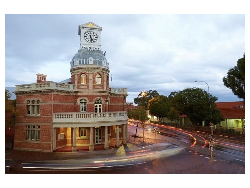 1/17 Mathoura street, Midland WA 6056