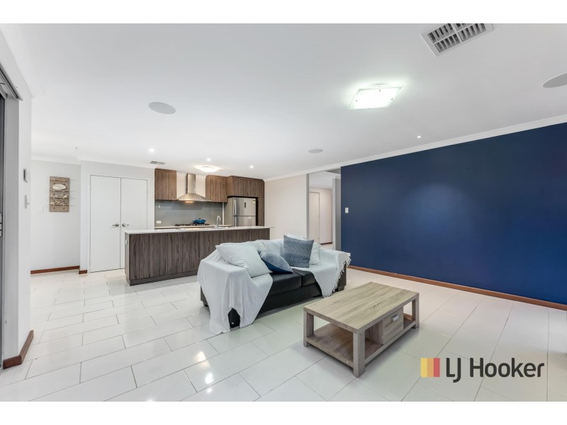 82 FARMANER PARKWAY, Ellenbrook WA 6069