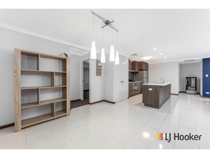 82 FARMANER PARKWAY, Ellenbrook WA 6069