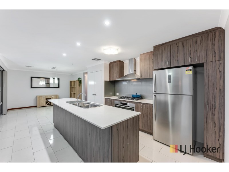 82 FARMANER PARKWAY, Ellenbrook WA 6069