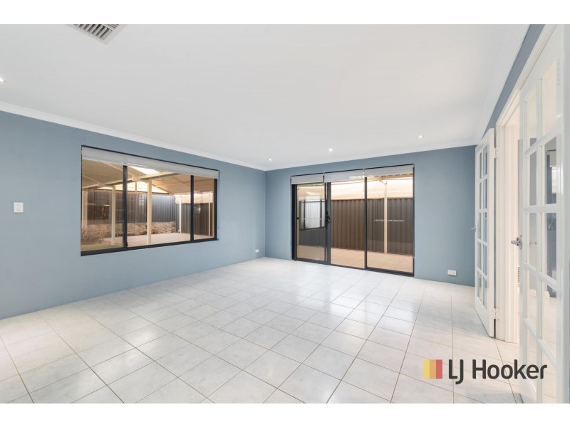 27 RIDLEY STREET, Aveley WA 6069