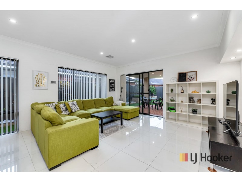 23 Cheyne Way, Caversham WA 6055