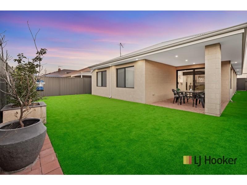 23 Cheyne Way, Caversham WA 6055