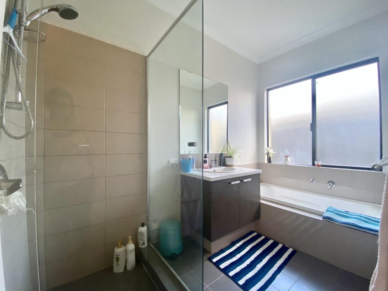 5 Malmaison Way, Landsdale WA 6065