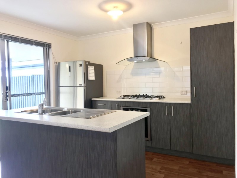 8 Hoveton Circuit, Aveley WA 6069