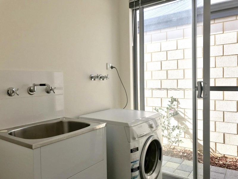 8 Hoveton Circuit, Aveley WA 6069