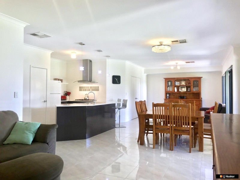 3 GIPPSLAND WAY, Ellenbrook WA 6069