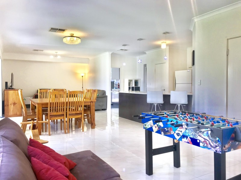 3 GIPPSLAND WAY, Ellenbrook WA 6069