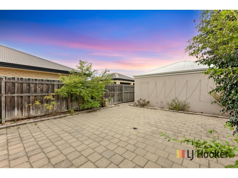 9 MACQUARIE BEND, Ellenbrook WA 6069
