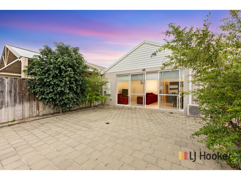 9 MACQUARIE BEND, Ellenbrook WA 6069