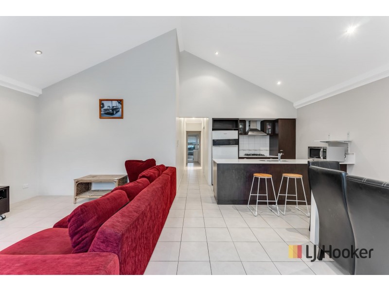 9 MACQUARIE BEND, Ellenbrook WA 6069