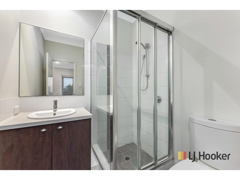 9 MACQUARIE BEND, Ellenbrook WA 6069