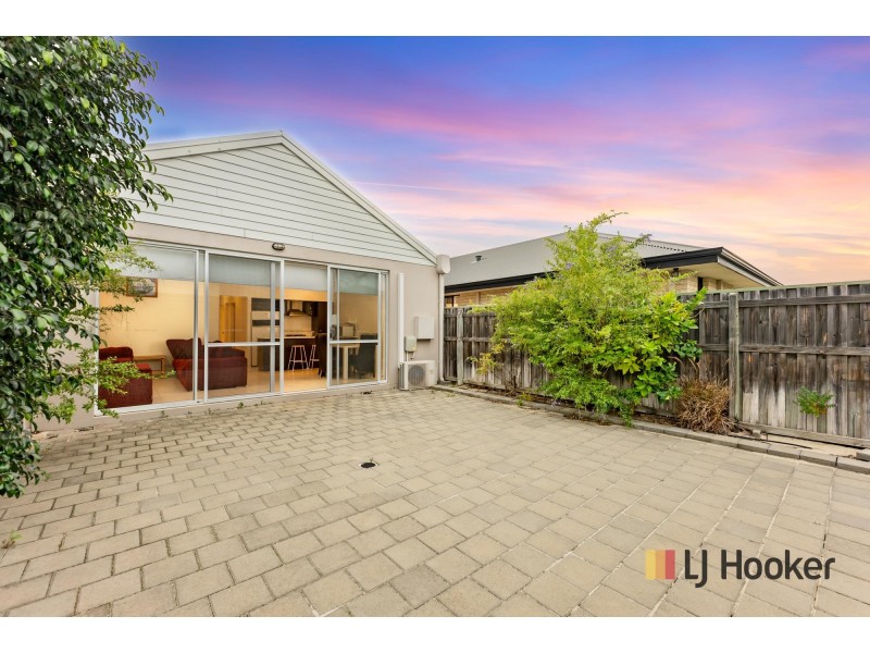 9 MACQUARIE BEND, Ellenbrook WA 6069