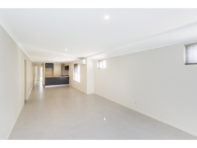 98 Cheriton Avenue, Ellenbrook WA 6069