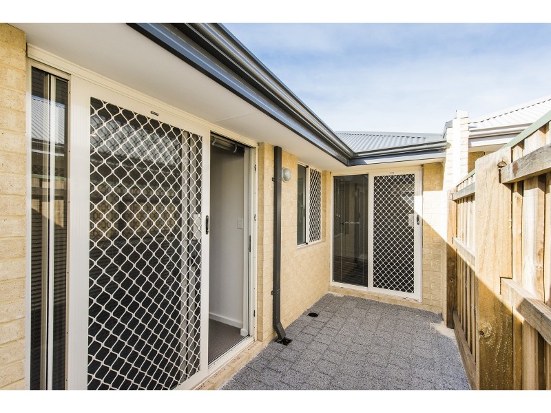 98 Cheriton Avenue, Ellenbrook WA 6069