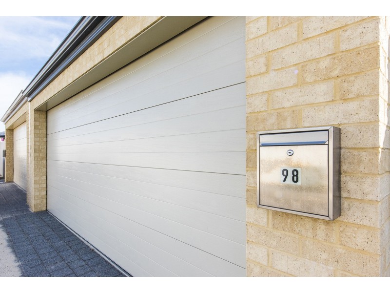 98 Cheriton Avenue, Ellenbrook WA 6069