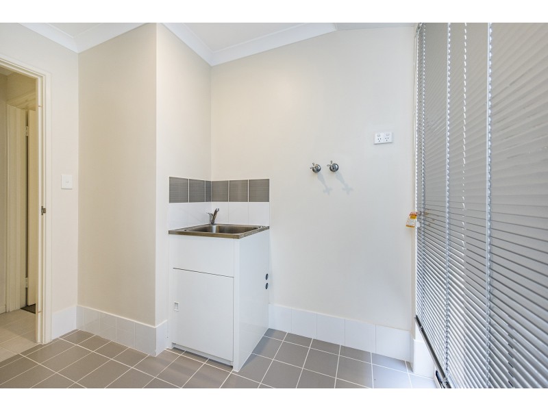 98 Cheriton Avenue, Ellenbrook WA 6069