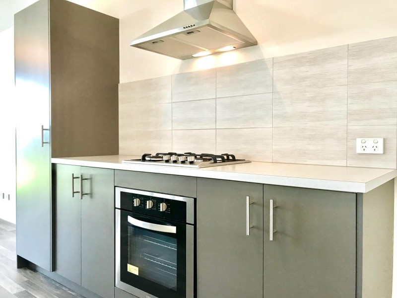 10 Fairoaks Way, Aveley WA 6069