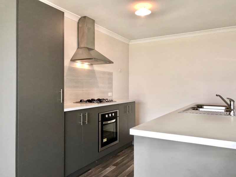 10 Fairoaks Way, Aveley WA 6069