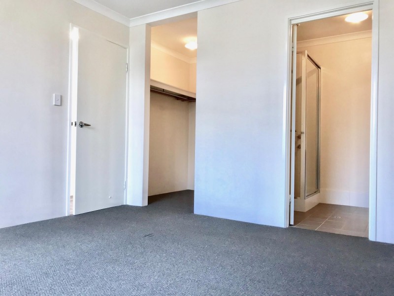 10 Fairoaks Way, Aveley WA 6069