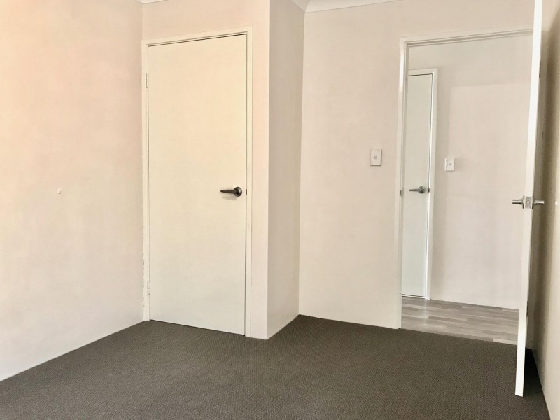 10 Fairoaks Way, Aveley WA 6069