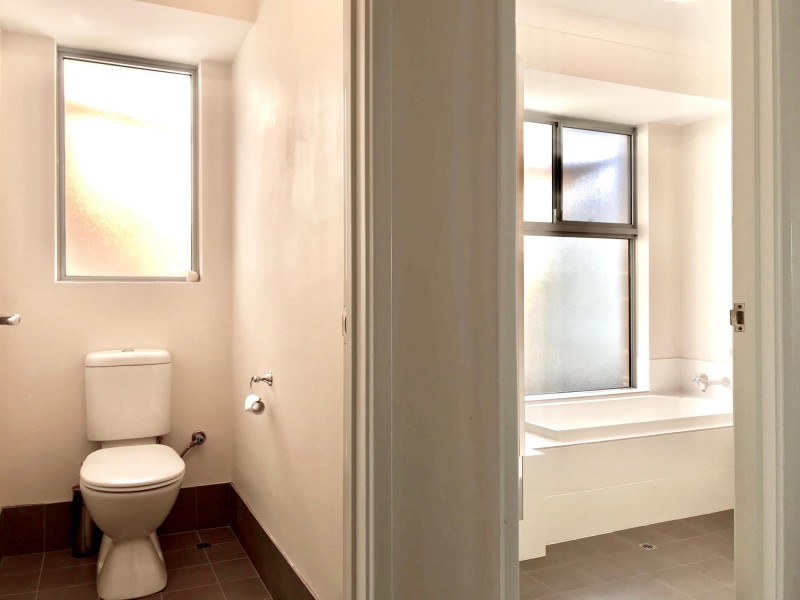 10 Fairoaks Way, Aveley WA 6069