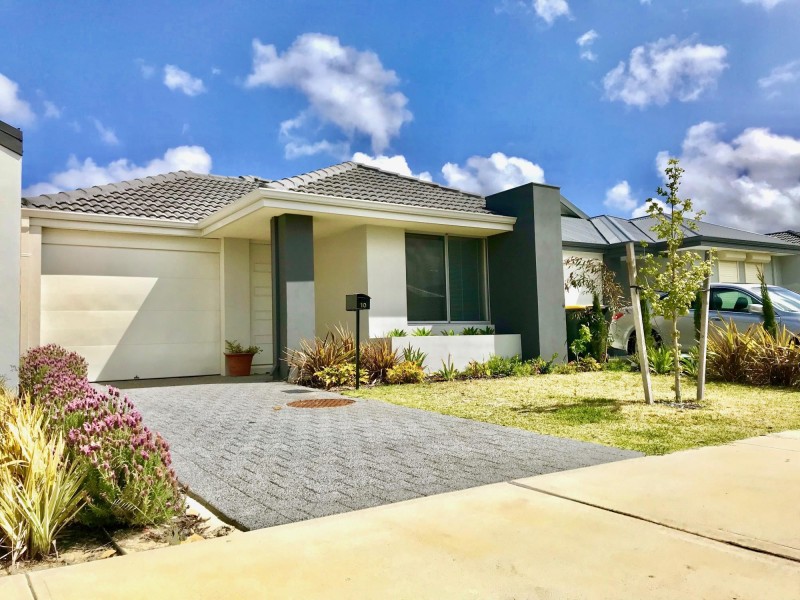 10 Fairoaks Way, Aveley WA 6069
