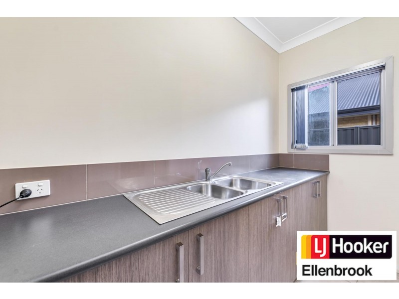 12 Noctis Way, Aveley WA 6069