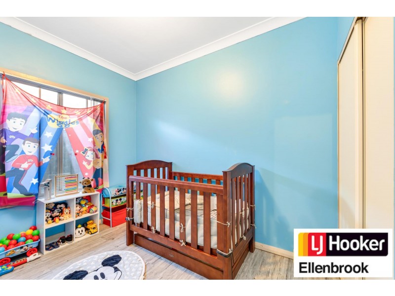 12 Noctis Way, Aveley WA 6069