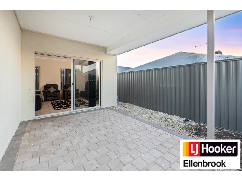 12 Noctis Way, Aveley WA 6069