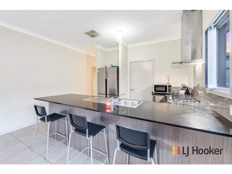 12 Noctis Way, Aveley WA 6069