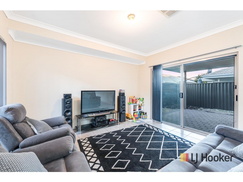 12 Noctis Way, Aveley WA 6069