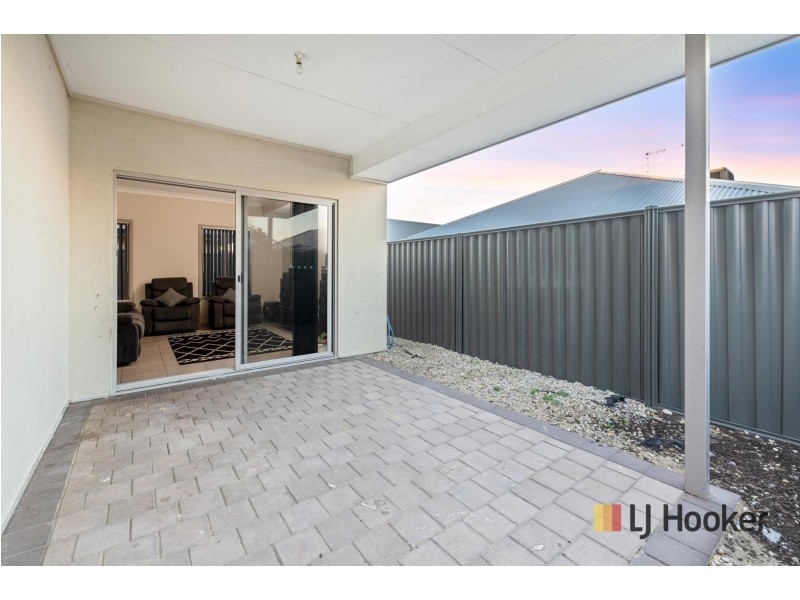 12 Noctis Way, Aveley WA 6069