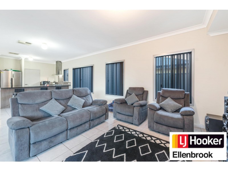 12 Noctis Way, Aveley WA 6069