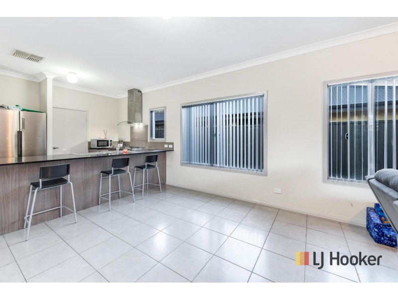12 Noctis Way, Aveley WA 6069