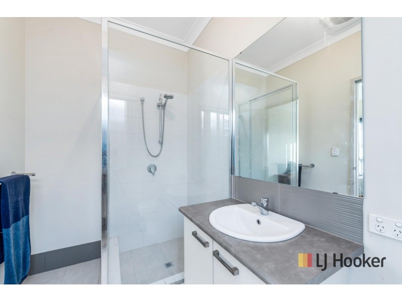 12 Noctis Way, Aveley WA 6069