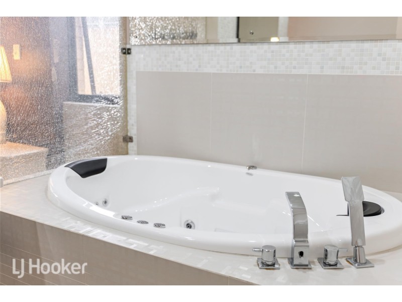 279A Beechboro Road North, Morley WA 6062