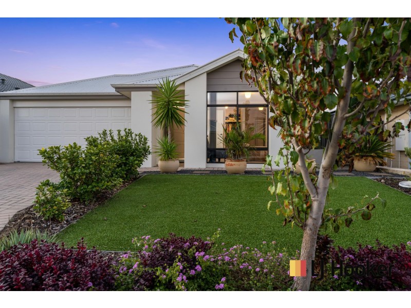 8 Minikin Drive, Aveley WA 6069