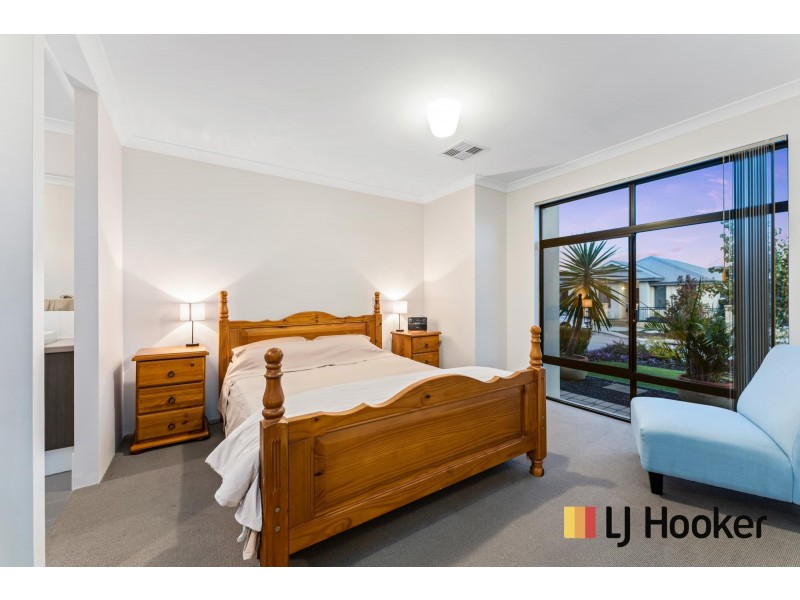 8 Minikin Drive, Aveley WA 6069