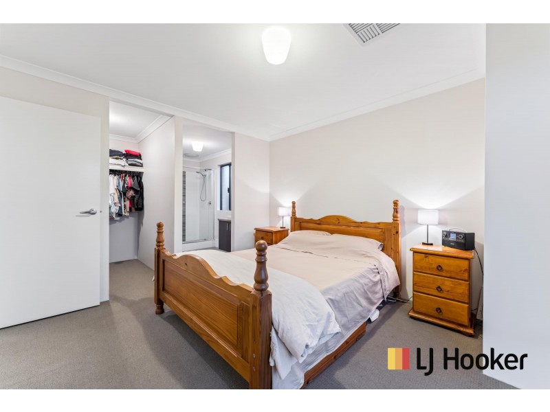 8 Minikin Drive, Aveley WA 6069