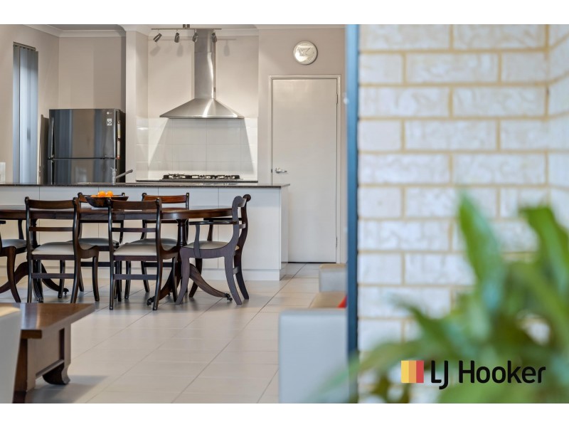 8 Minikin Drive, Aveley WA 6069