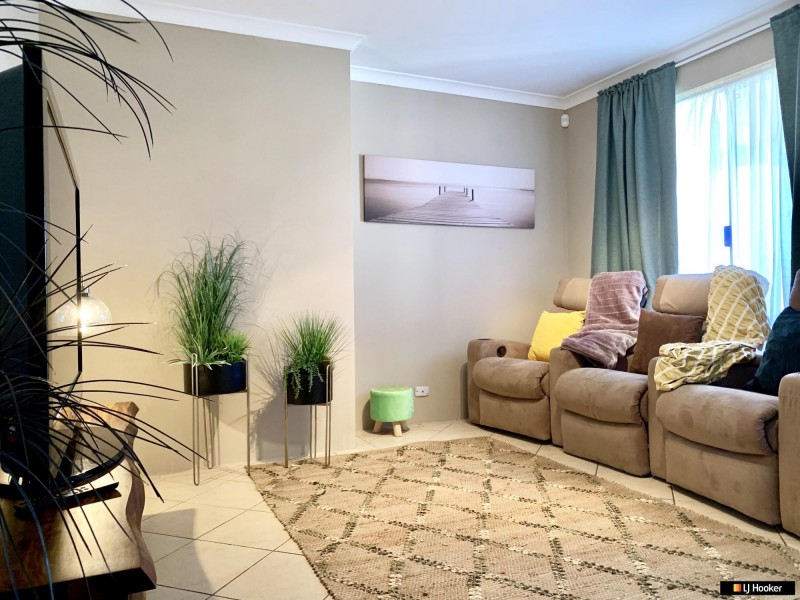 18 Mustang Drive, Henley Brook WA 6055