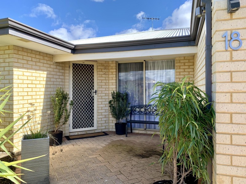 18 Mustang Drive, Henley Brook WA 6055