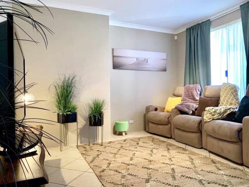 18 Mustang Drive, Henley Brook WA 6055