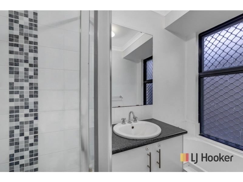 11 LIGADO AVENUE, Aveley WA 6069