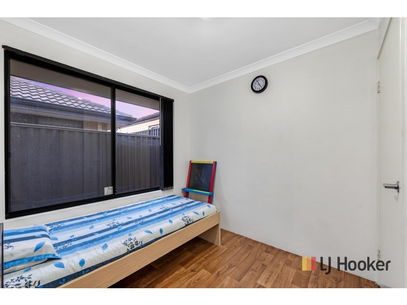 11 LIGADO AVENUE, Aveley WA 6069